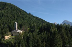 Castel Welperg a Monguelfo