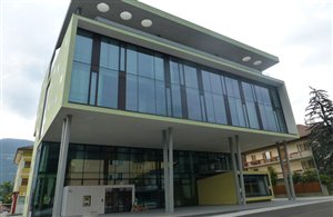 Biblioteca Civica di Brunico nell'area di vacanze Plan de Corones